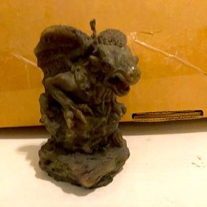 GOBLIN STONE DESGIN CANDLE